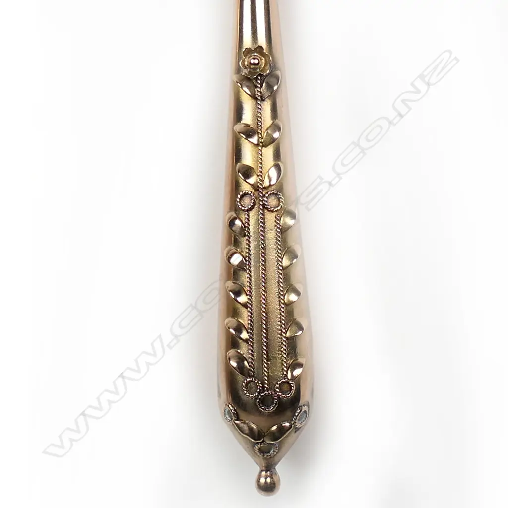 A pair of Victorian 9ct rose gold earrings, Image 1++