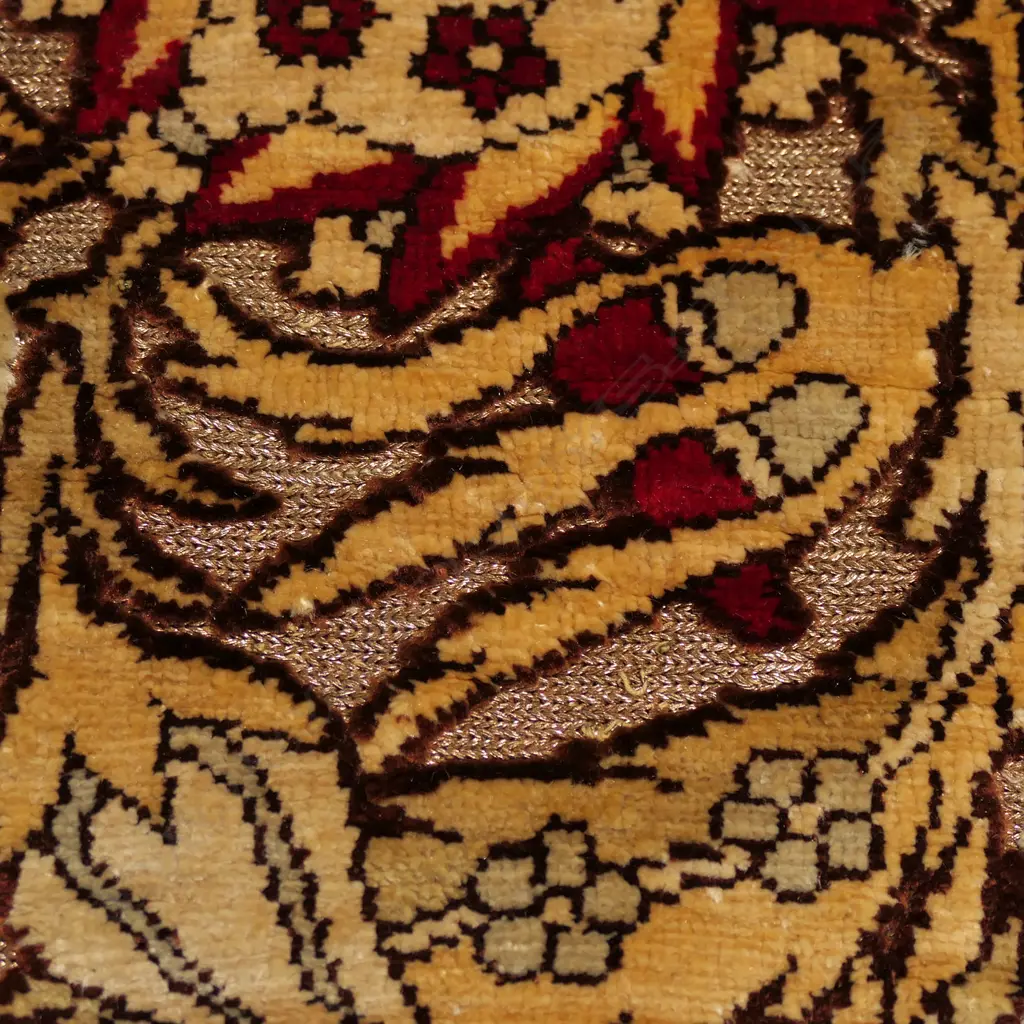 A quality uncommon hand-knotted silk mixed pile rug Image 1++