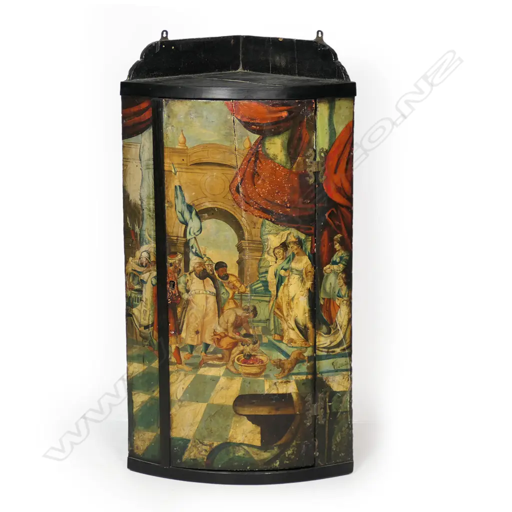 An 18thC Dutch corner cabinet, Image 1++