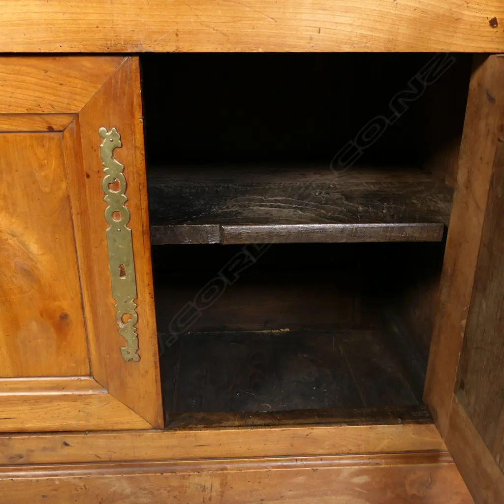 A small 19thC French fruitwood buffet, Image 1++