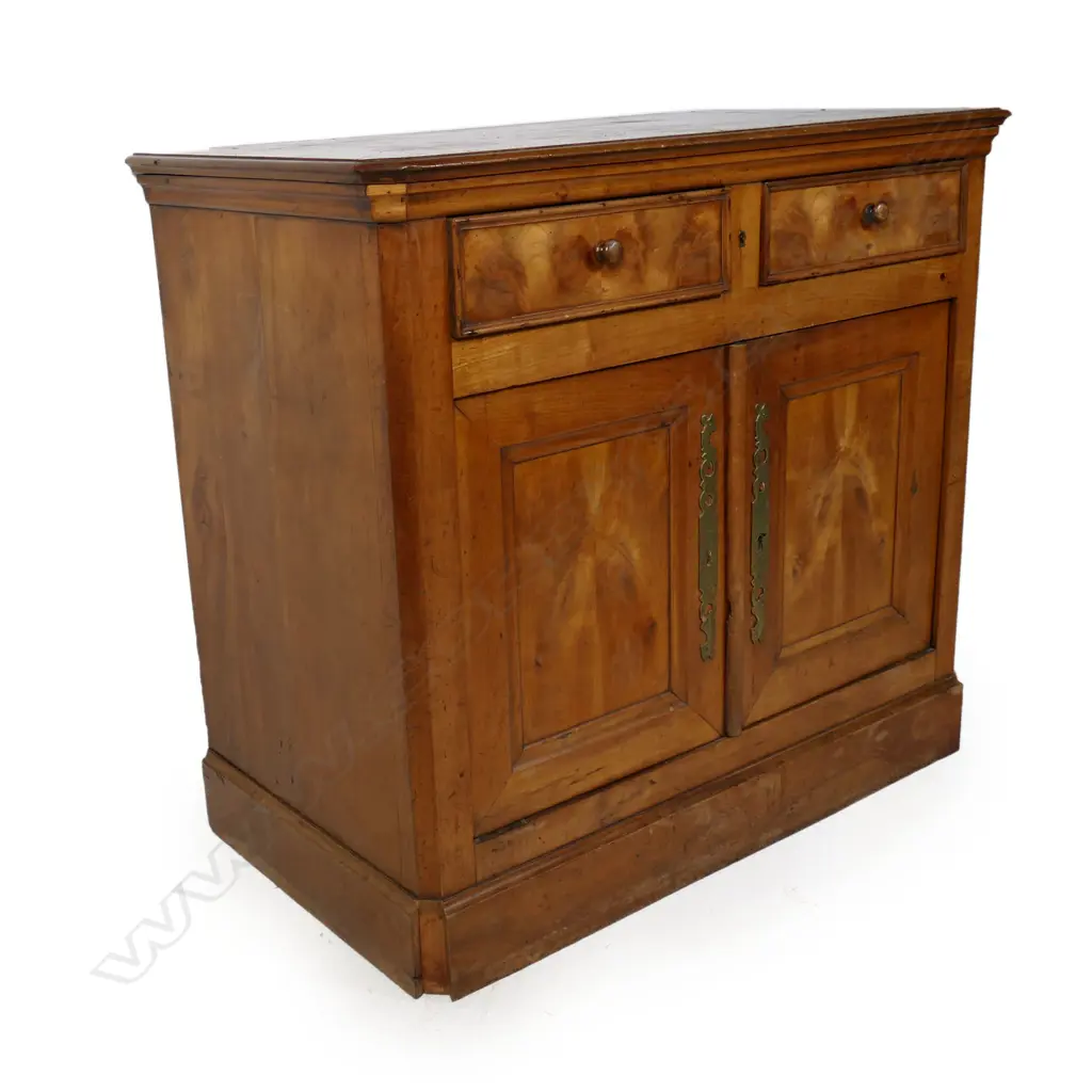 A small 19thC French fruitwood buffet, Image 1++