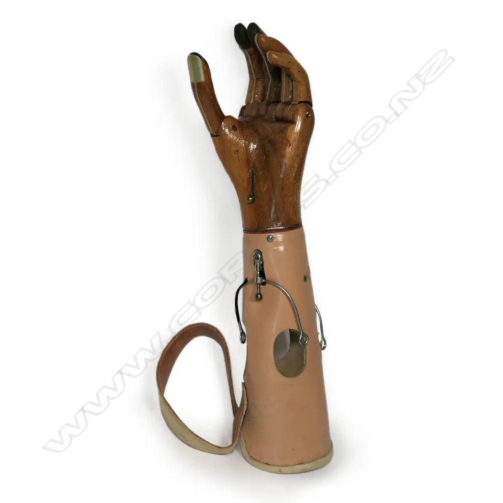 A vintage wood articulated artificial hand, Image 1++