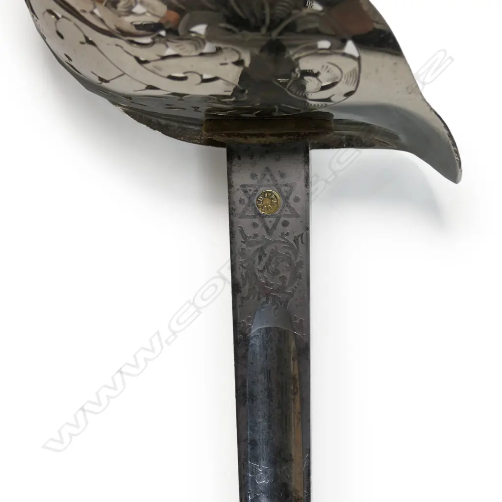 A Victorian 1821 pattern heavy officer's sword, Image 1++