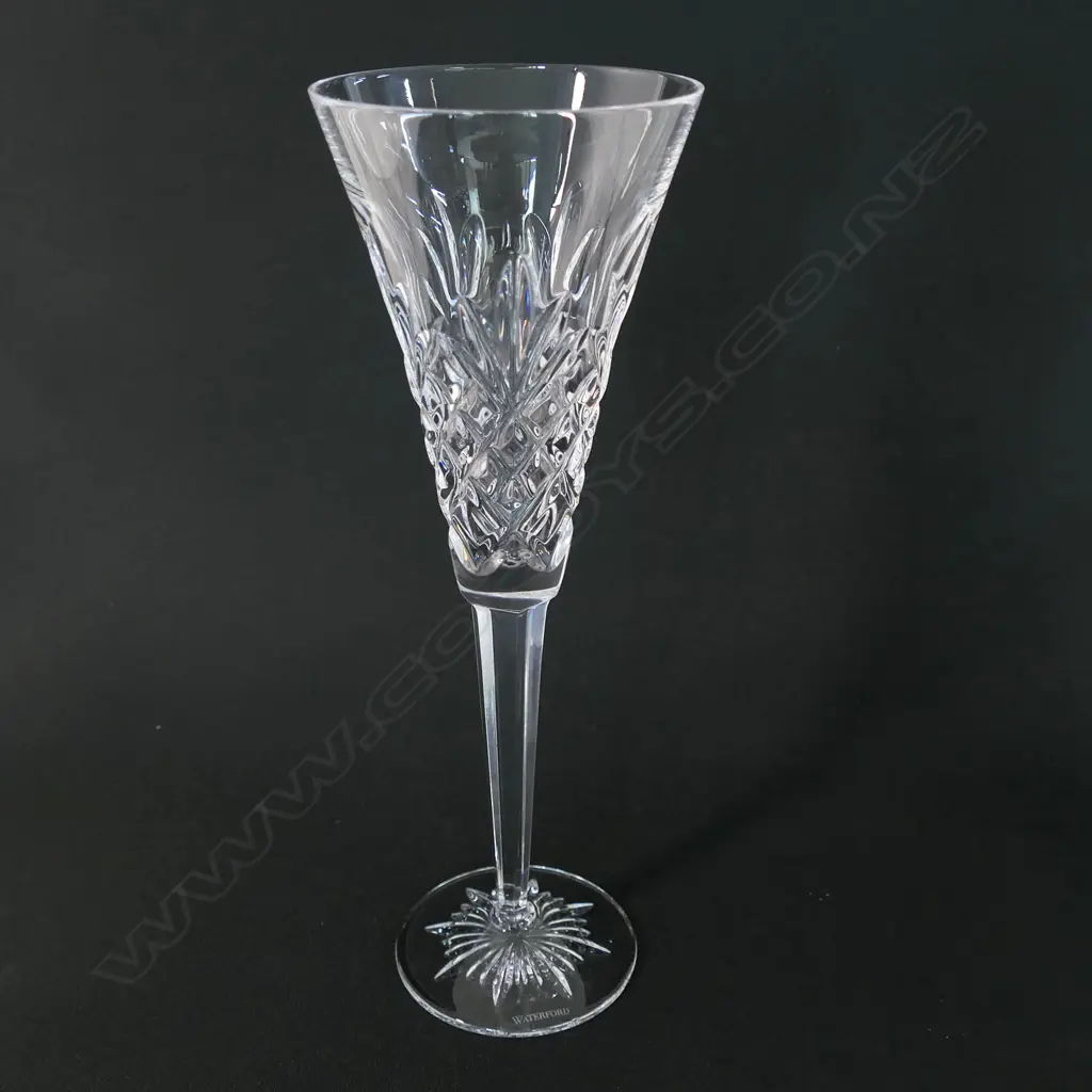 A set of six Waterford toasting champagne flutes, Image 1++