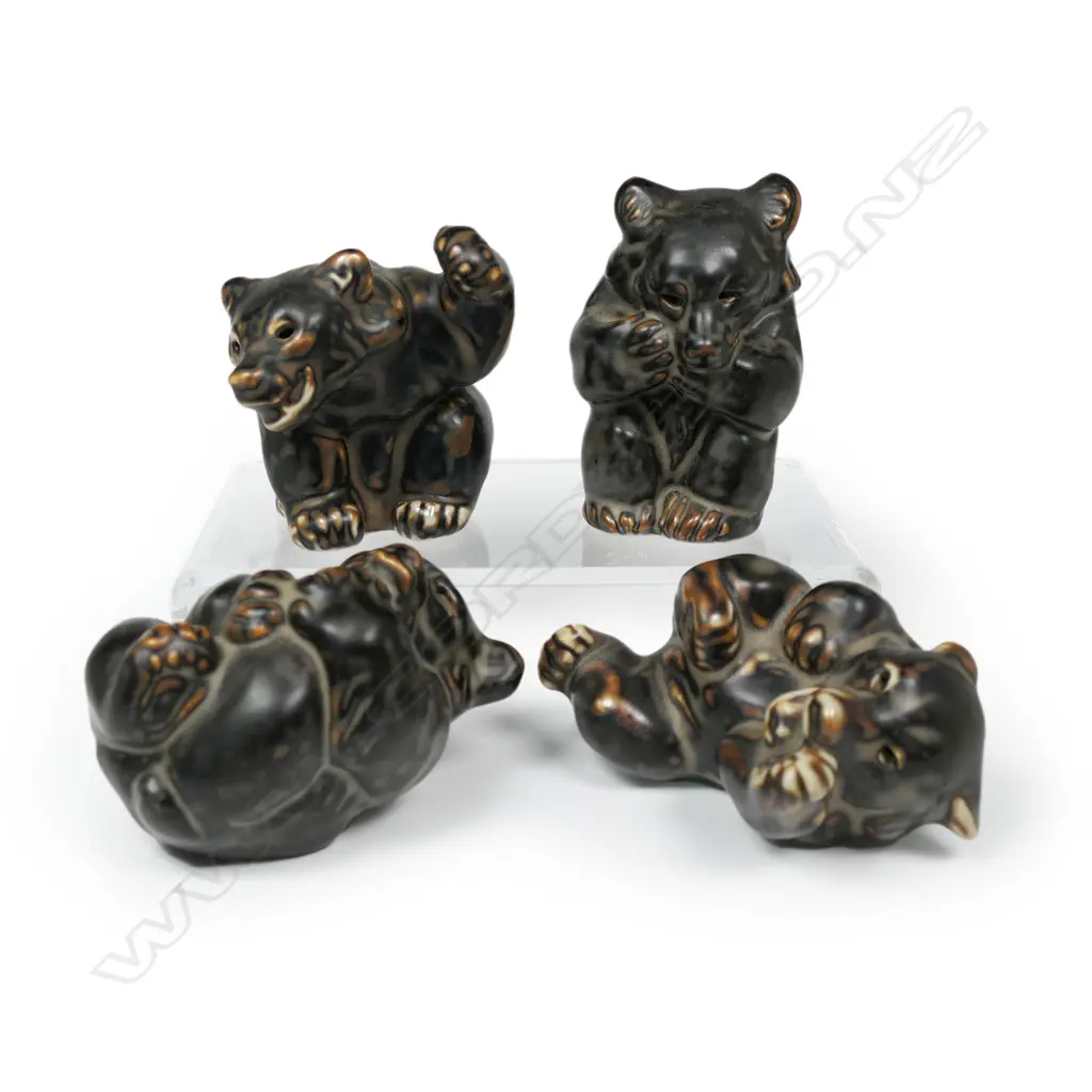 Four Royal Copenhagen mid-century bear figurines, Image 1++