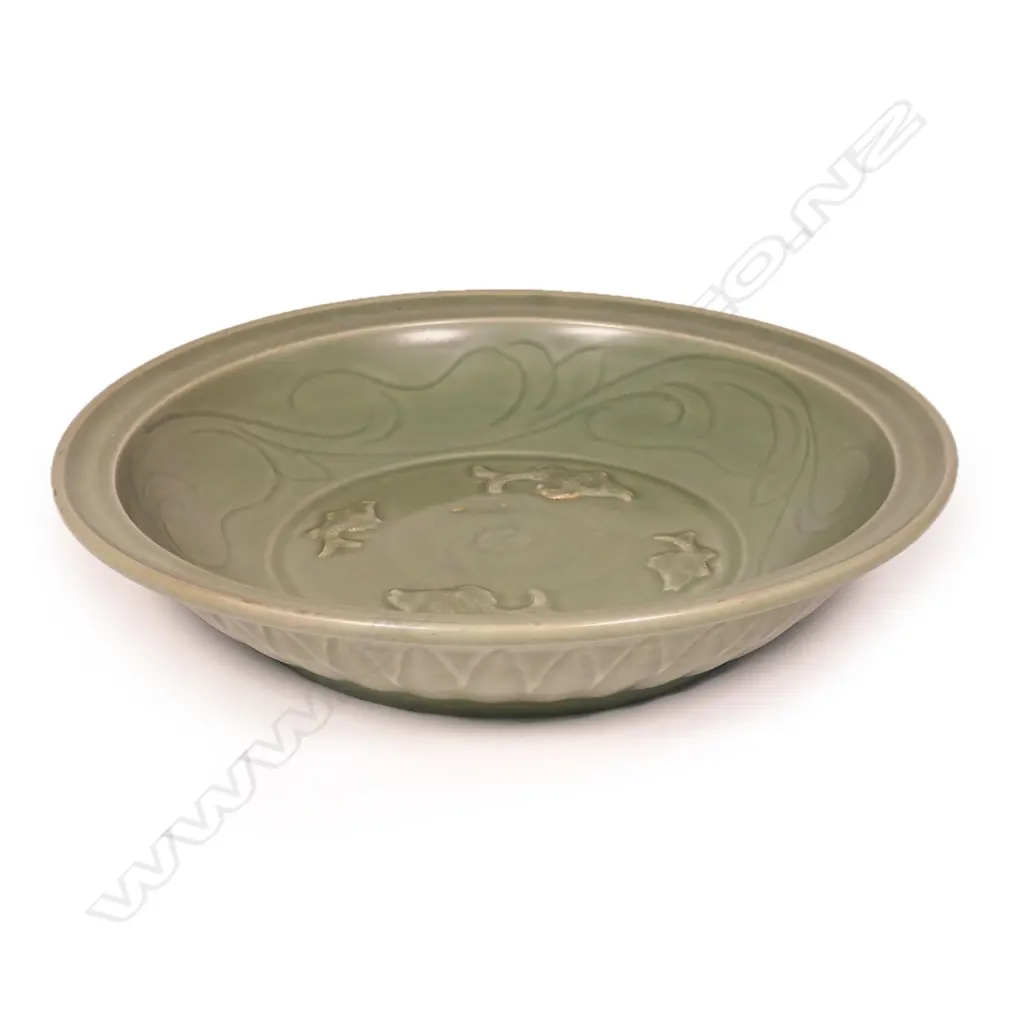 Chinese Longquan celadon four fish large shallow bowl, Image 1++