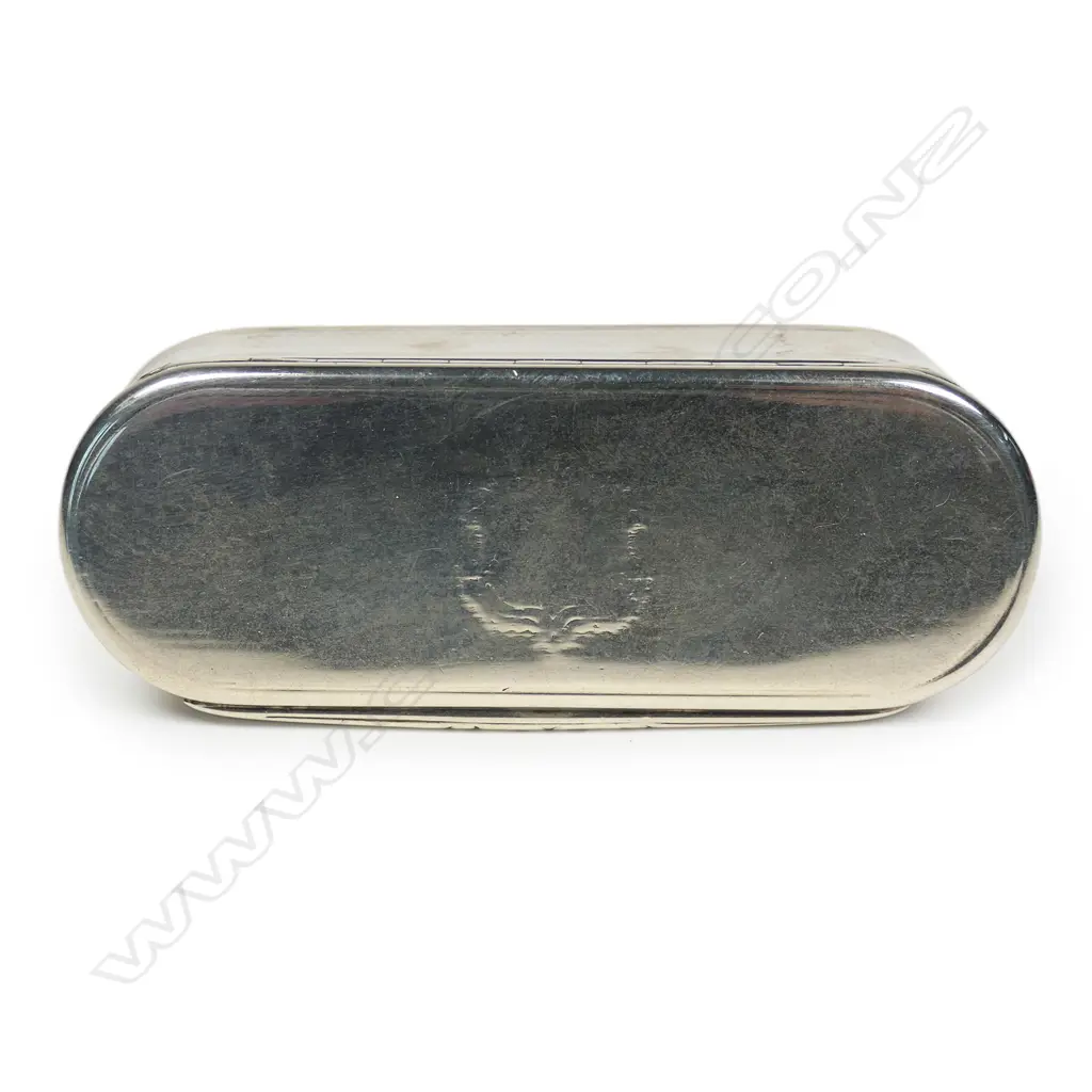 A historic Victorian Scottish silver table snuff box, Image 1++