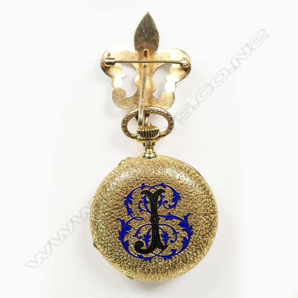 A quality 18ct yellow gold mid-size half hunter pocket watch by Henry Capt, Image 1++