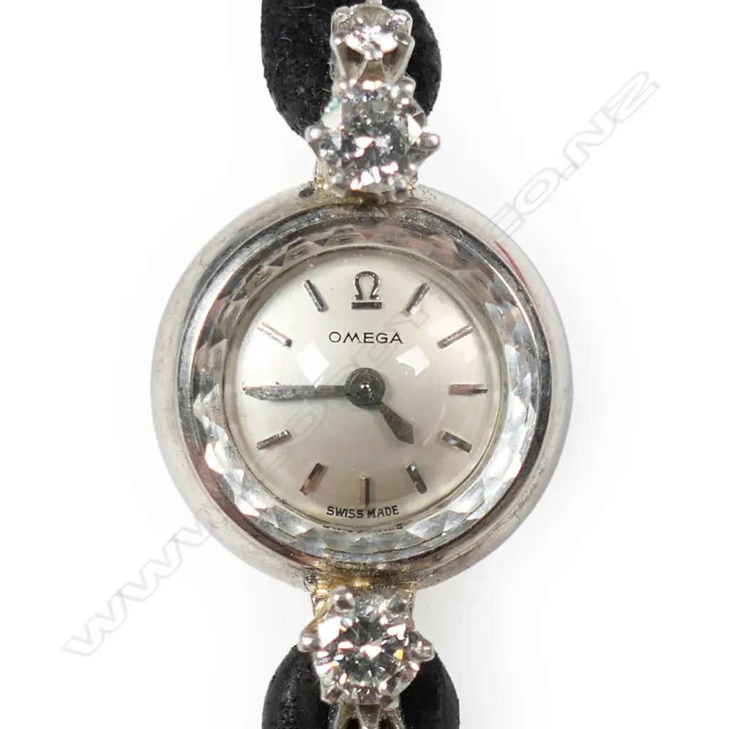 An 18ct white gold and diamond ladies Omega cocktail wrist watch, Image 1++