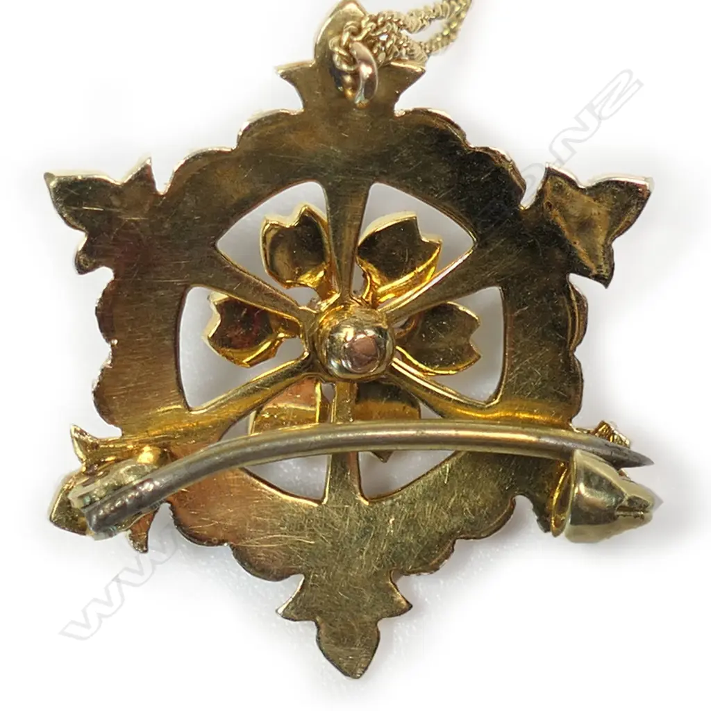 A 15ct yellow gold turquoise and pearl pendant on 15ct yellow gold chain, Image 1++