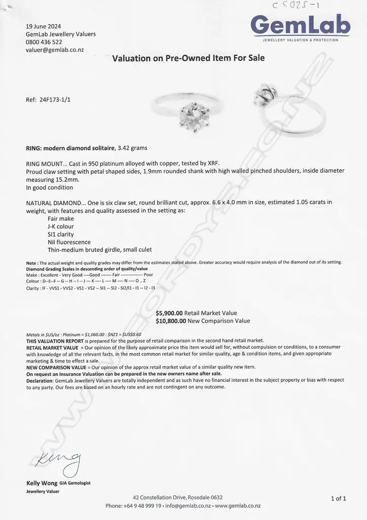 A platinum and diamond solitaire ring, Image 1++
