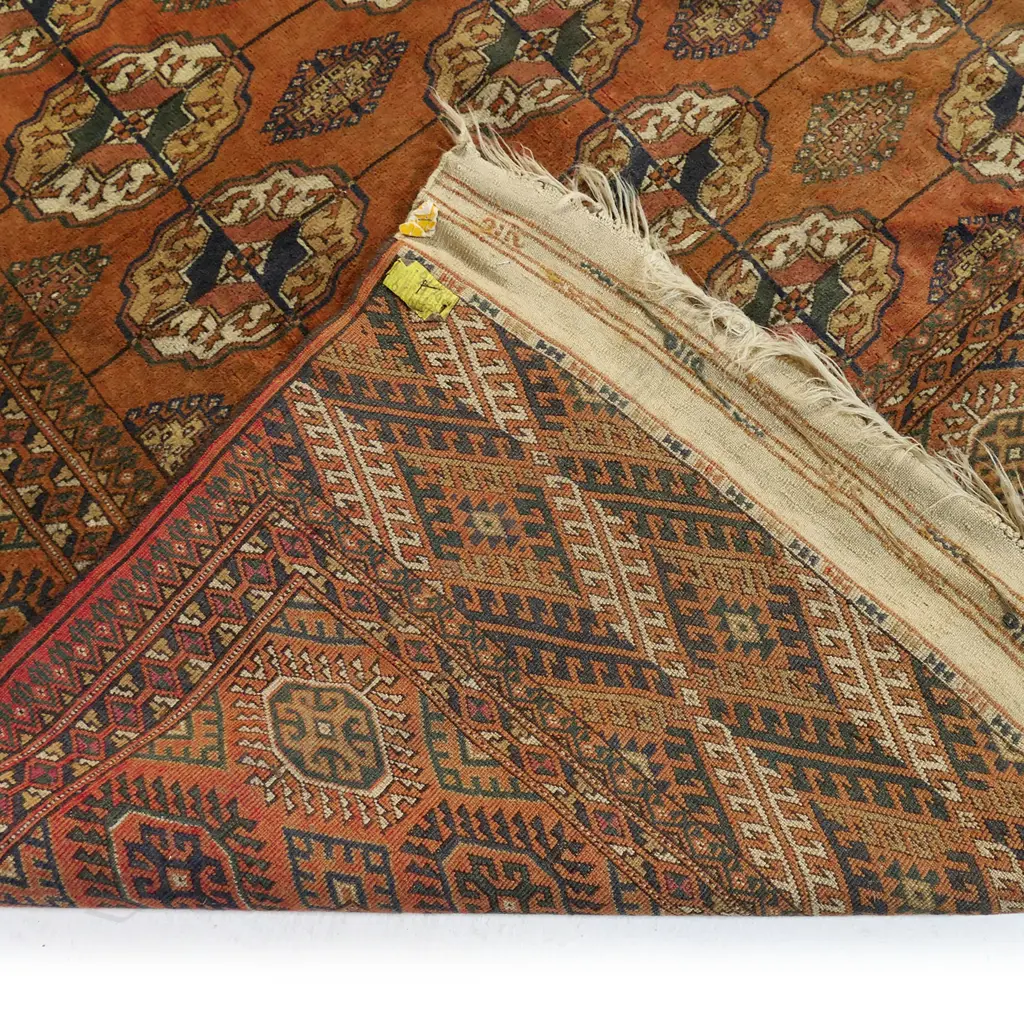 A semi antique tekke Bokhara carpet, Image 1++