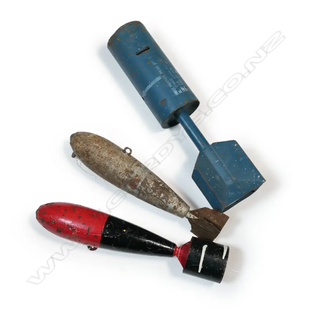 Three various practice projectile rockets, Image 1++