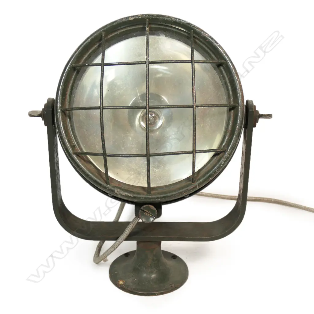A vintage green enamel painted metal search light, Image 1++