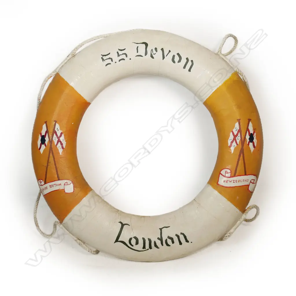 A vintage ship's life buoy 'S.S. Devon. London', Image 1++