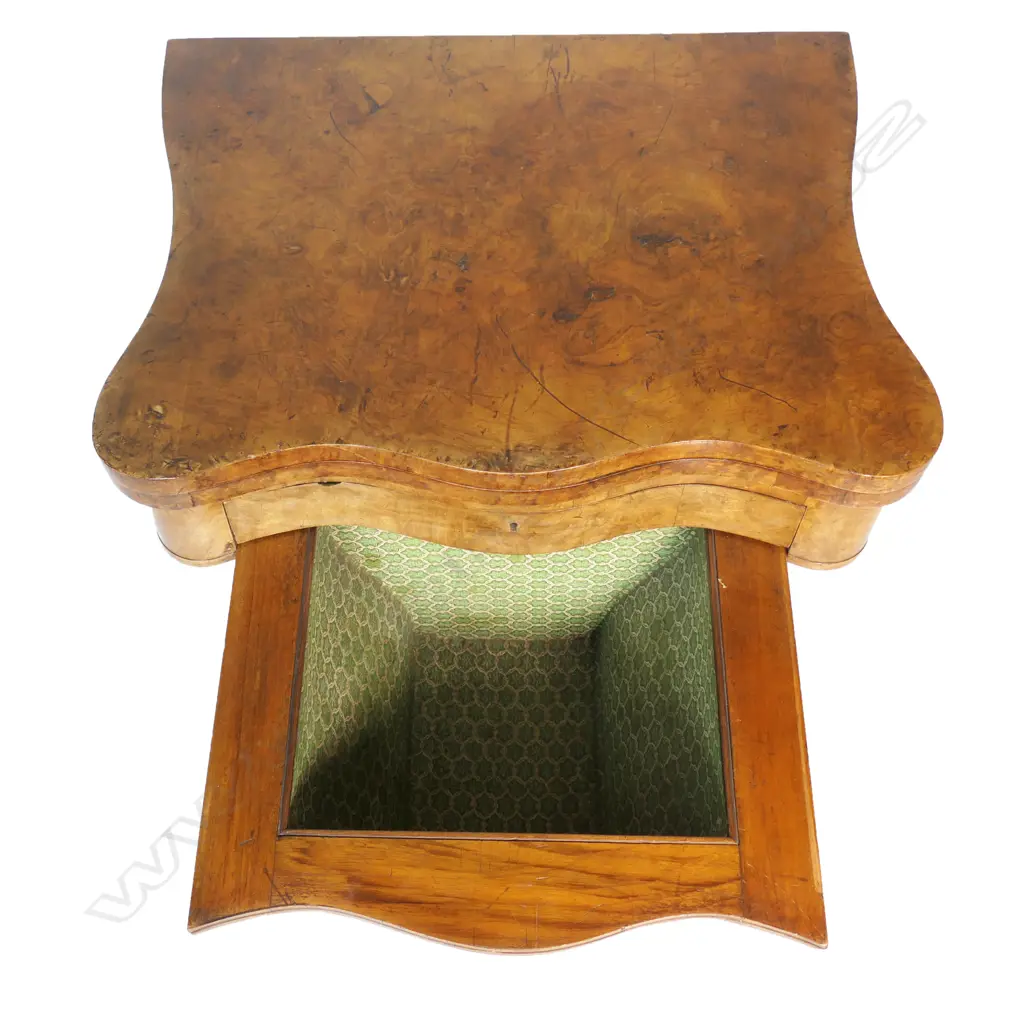 A Victorian burr walnut davenport, Image 1++