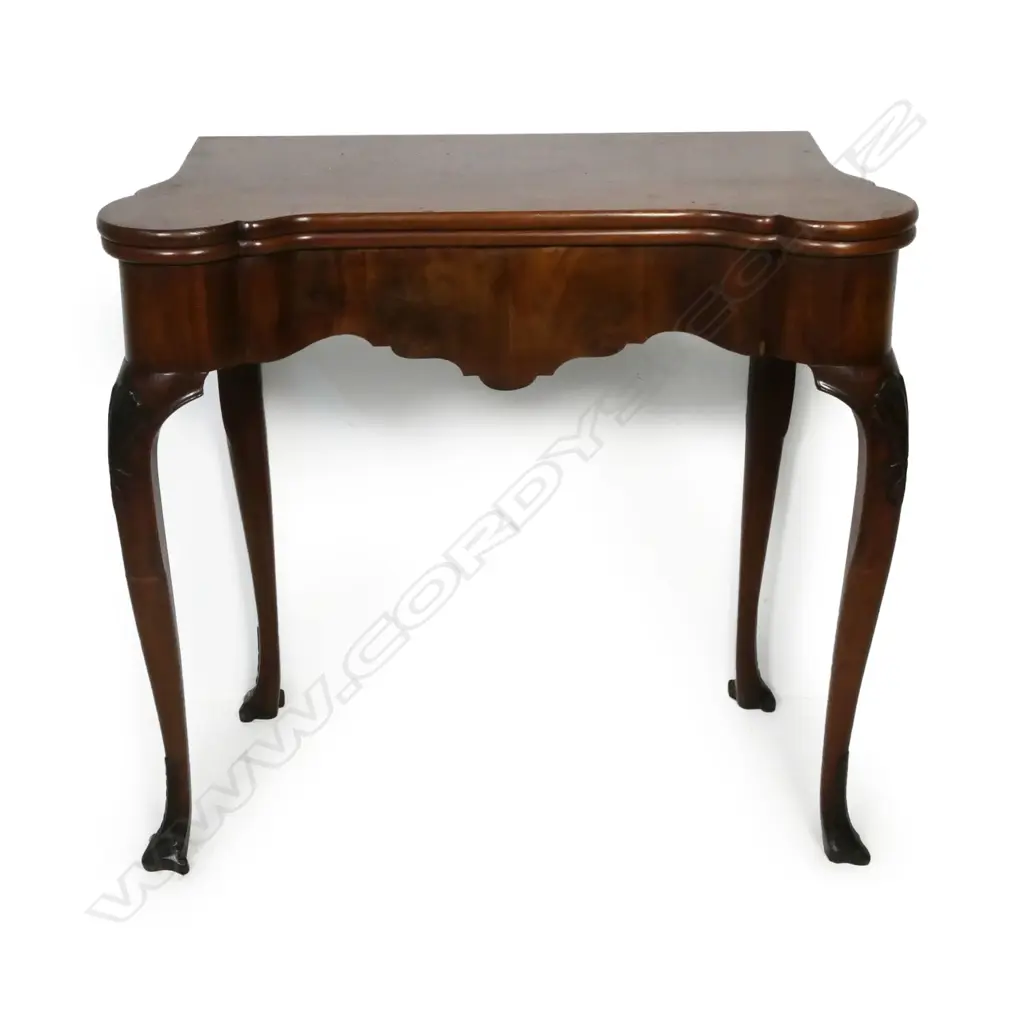 A George III Chippendale style fold-over top games table, Image 1++