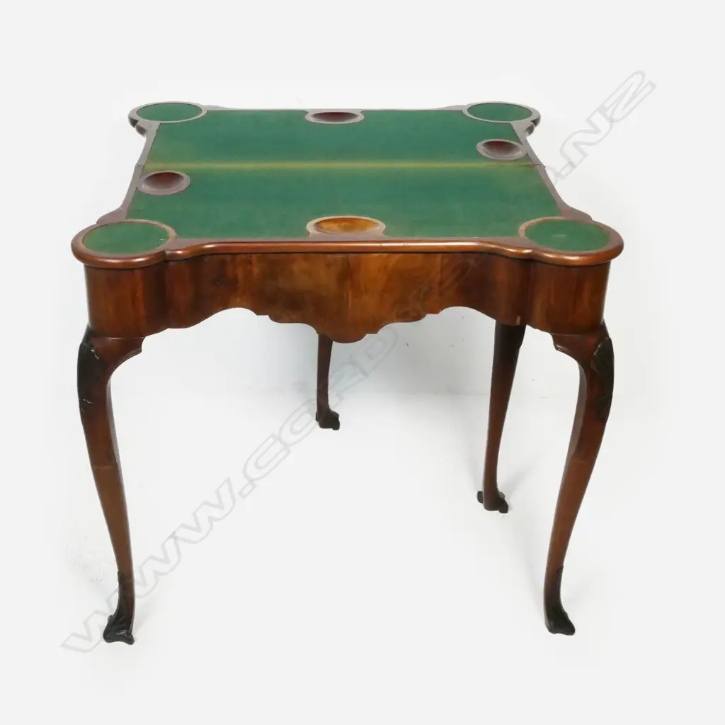 A George III Chippendale style fold-over top games table, Image 1++