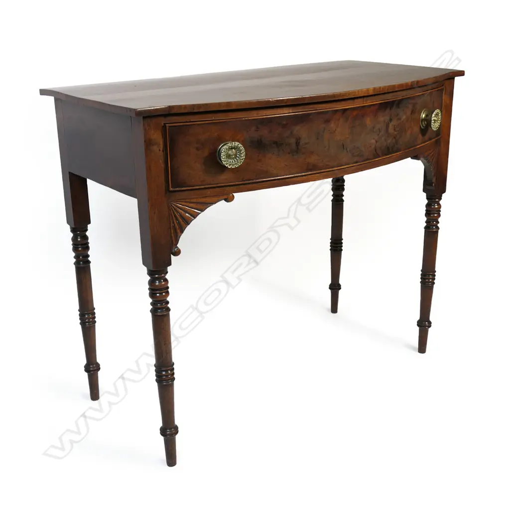 Regency flame mahogany side table, Image 1++