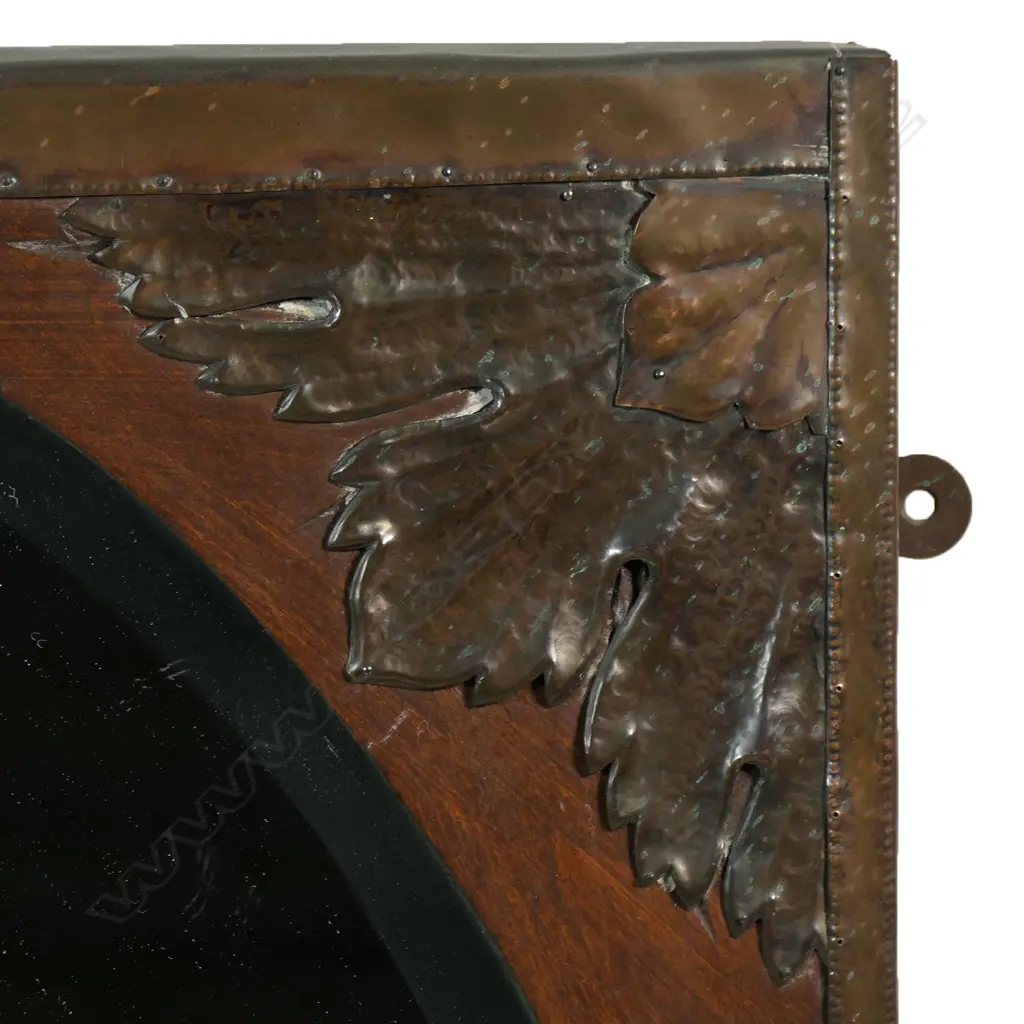 An early 1900s Arts and Crafts mirror, Image 1++
