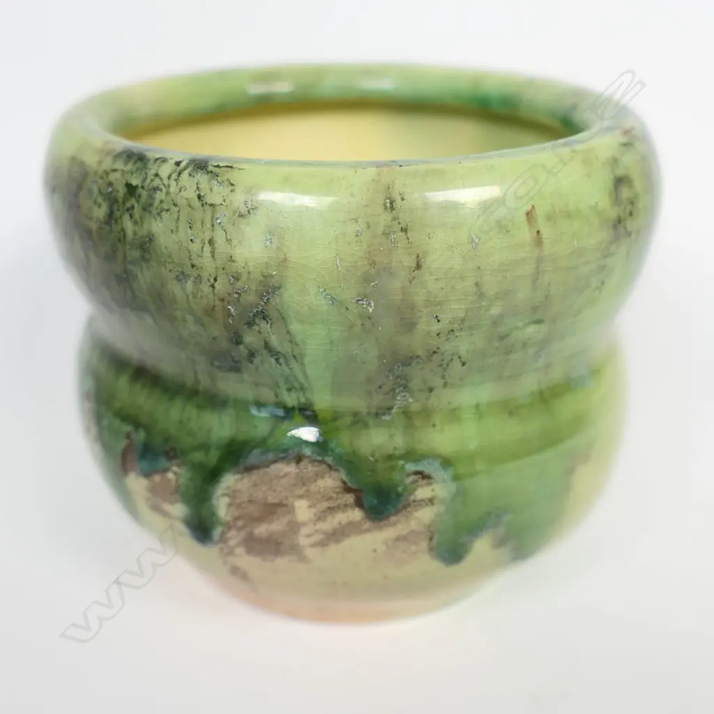 Briar Gardner (1879-1968) variable green glazed vase. Incised signature. W.105mm. Image 1++