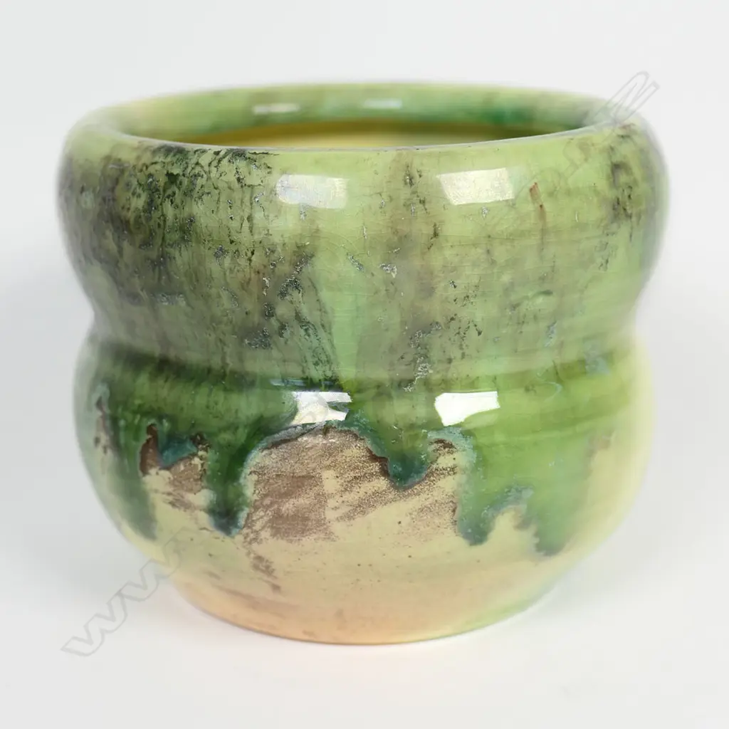 Briar Gardner (1879-1968) variable green glazed vase. Incised signature. W.105mm. Image 1++