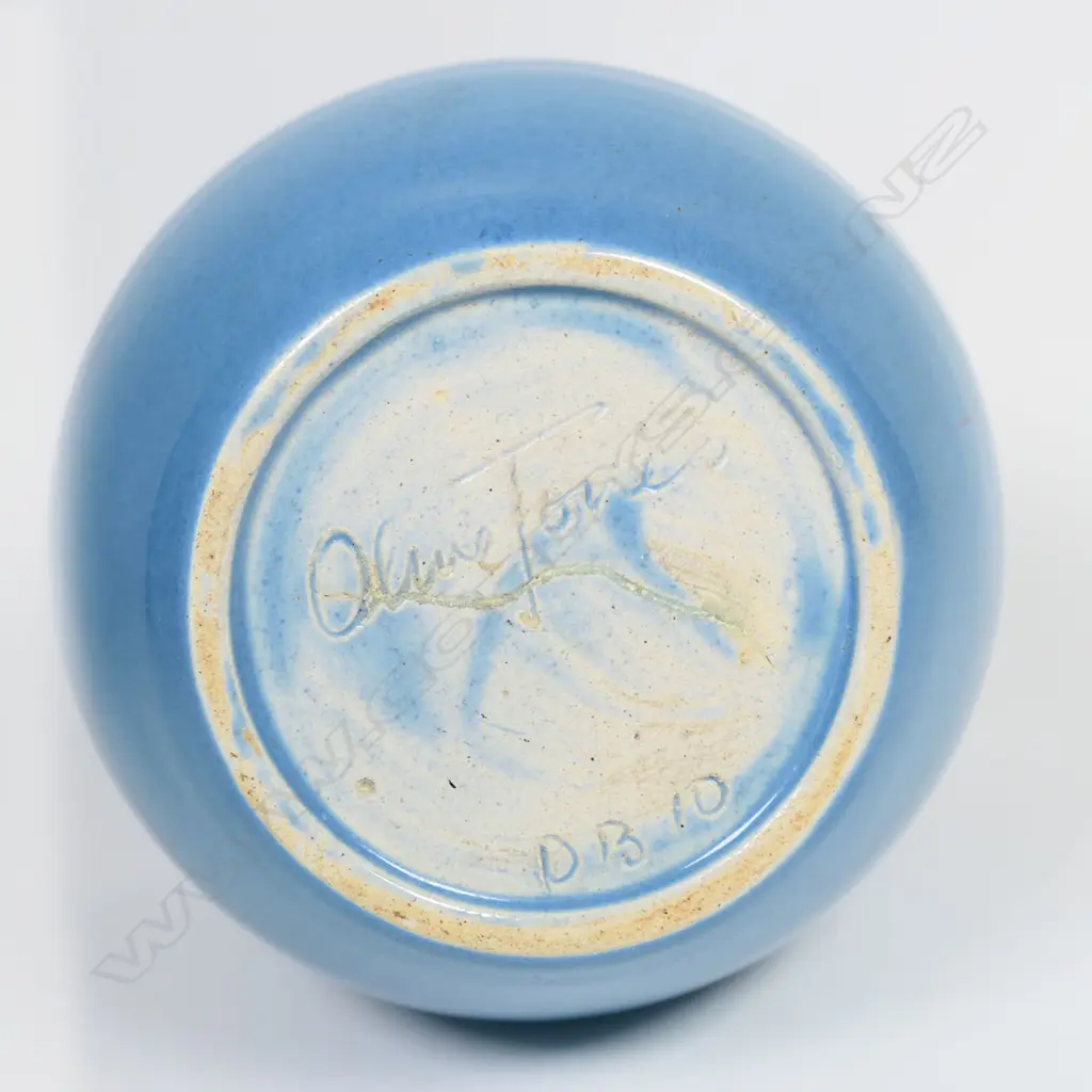 Olive Jones (1893 –1982) blue glaze baluster vase. Incised signature and DB10. H.114mm. Image 1++