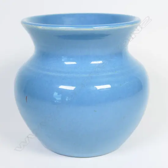 Olive Jones (1893 –1982) blue glaze baluster vase. Incised signature and DB10. H.114mm.