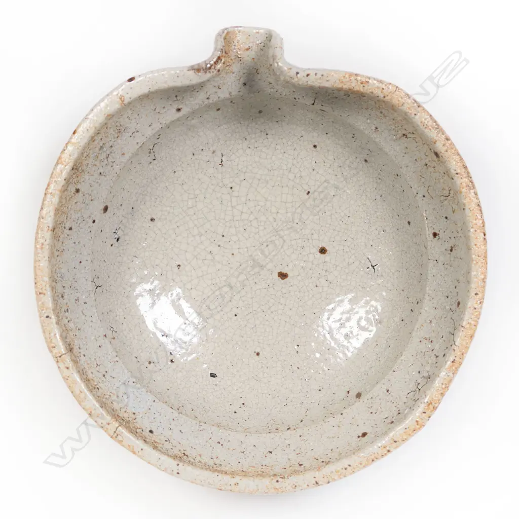 Len Castle Pouring Bowl, Shino Glaze Image 1++