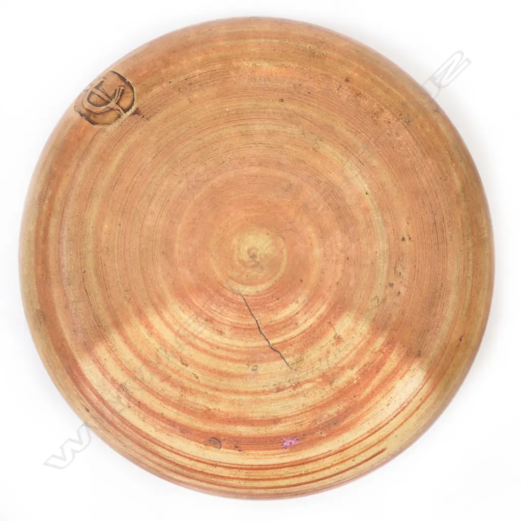 A good small “pin dish” by Len Castle with a speckled fawn glaze inside with 3 stylised kiwis in white Image 1++