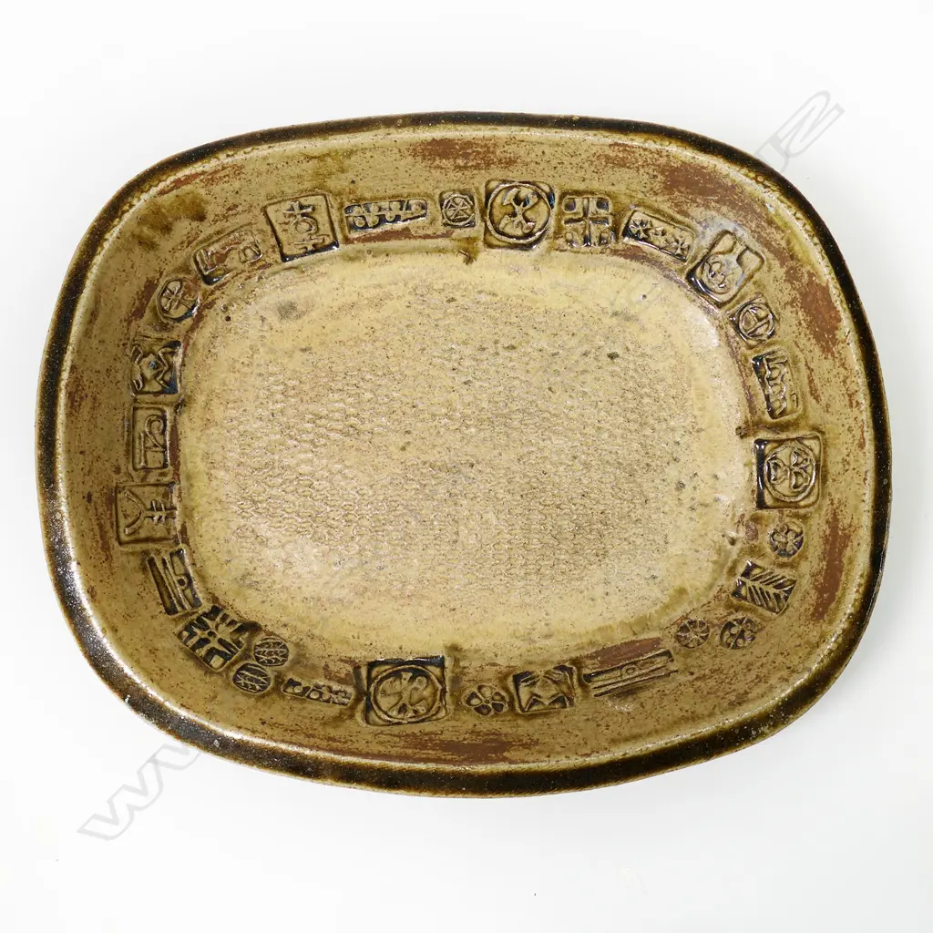 Len Castle large vintage impressed pattern dish Image 1++