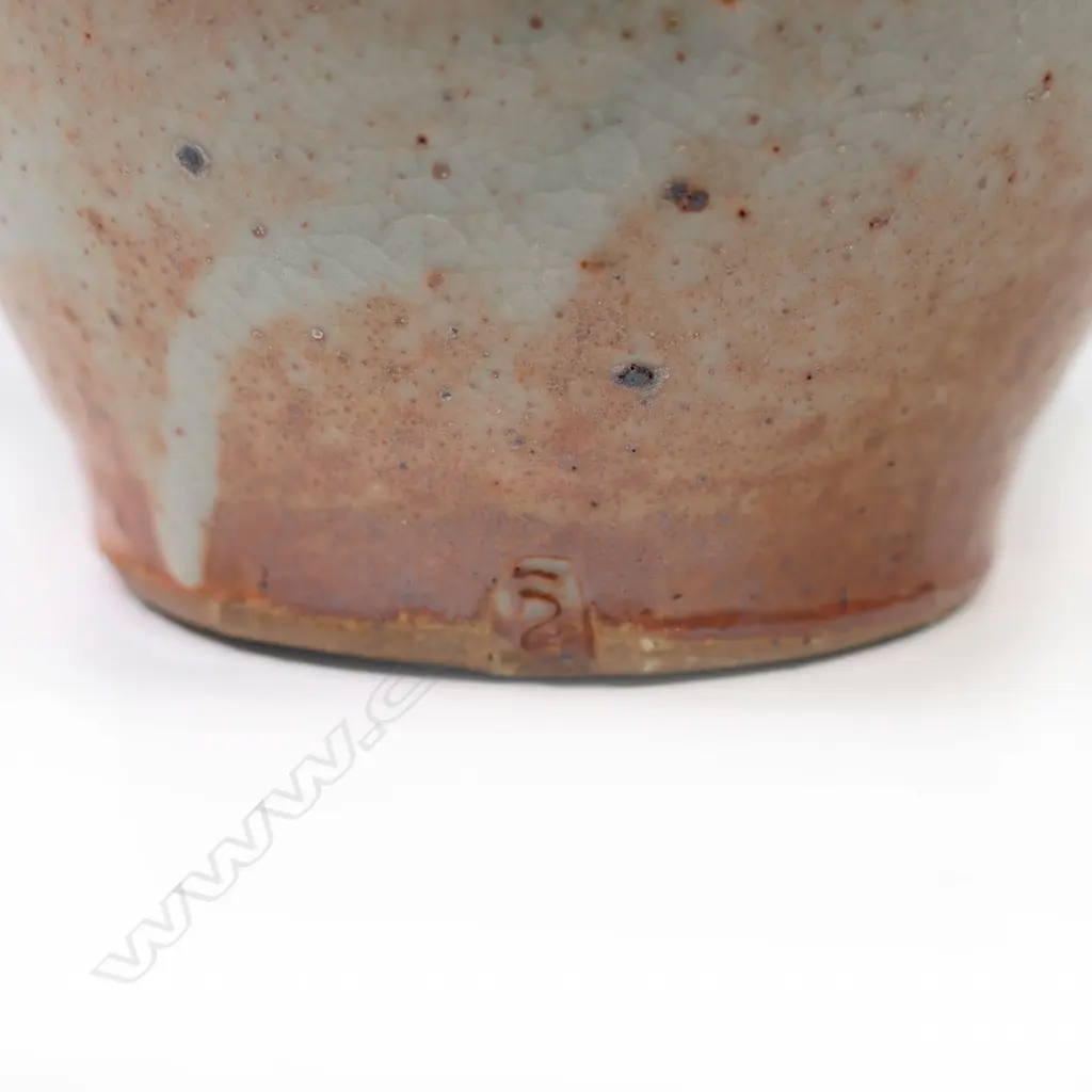 Peter Stichbury shino baluster vase with shino glaze Image 1++