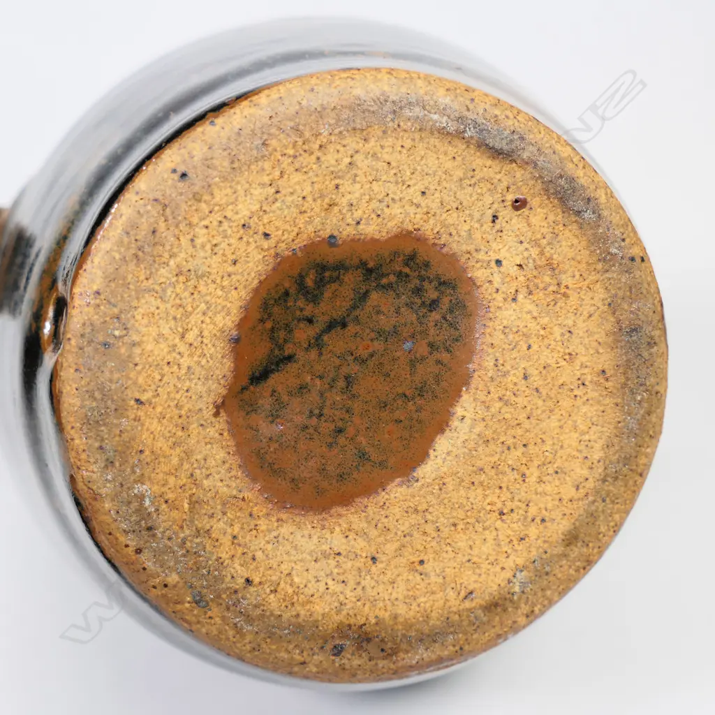 Peter Stichbury coffee pot, Tenmoku glaze. H.225mm. Image 1++