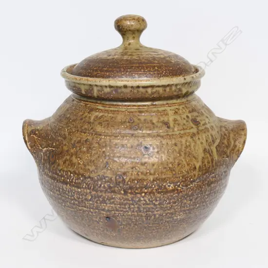 Jeff Scholes large salt glazed storage pot with handles. H.270mm