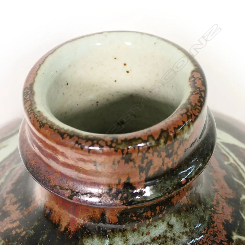 Nicholas Brandon very large ovid shaped 1970s floor pot. Brown tones with fern design. H.450mm. Image 1++