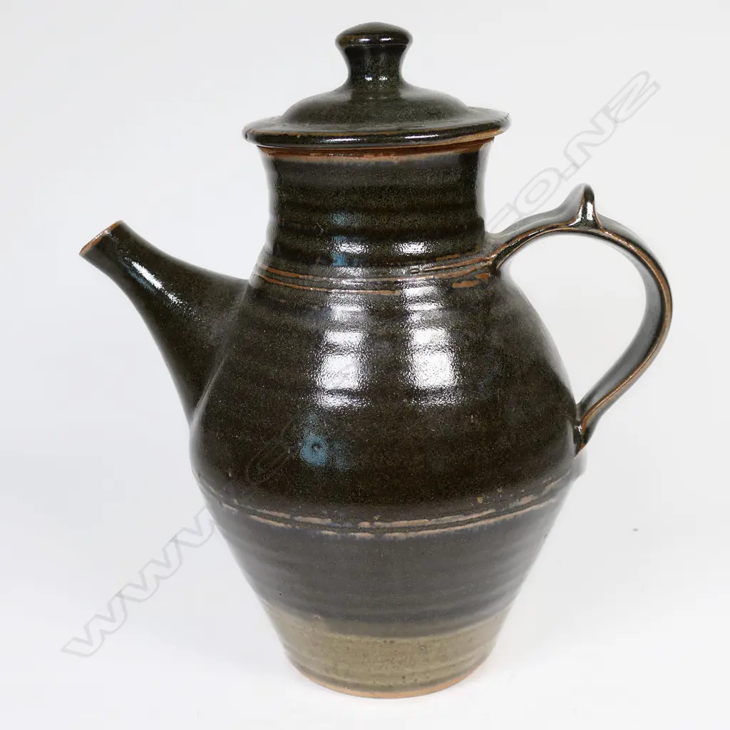 Peter Stichbury large coffee pot. H.230mm Image 1++