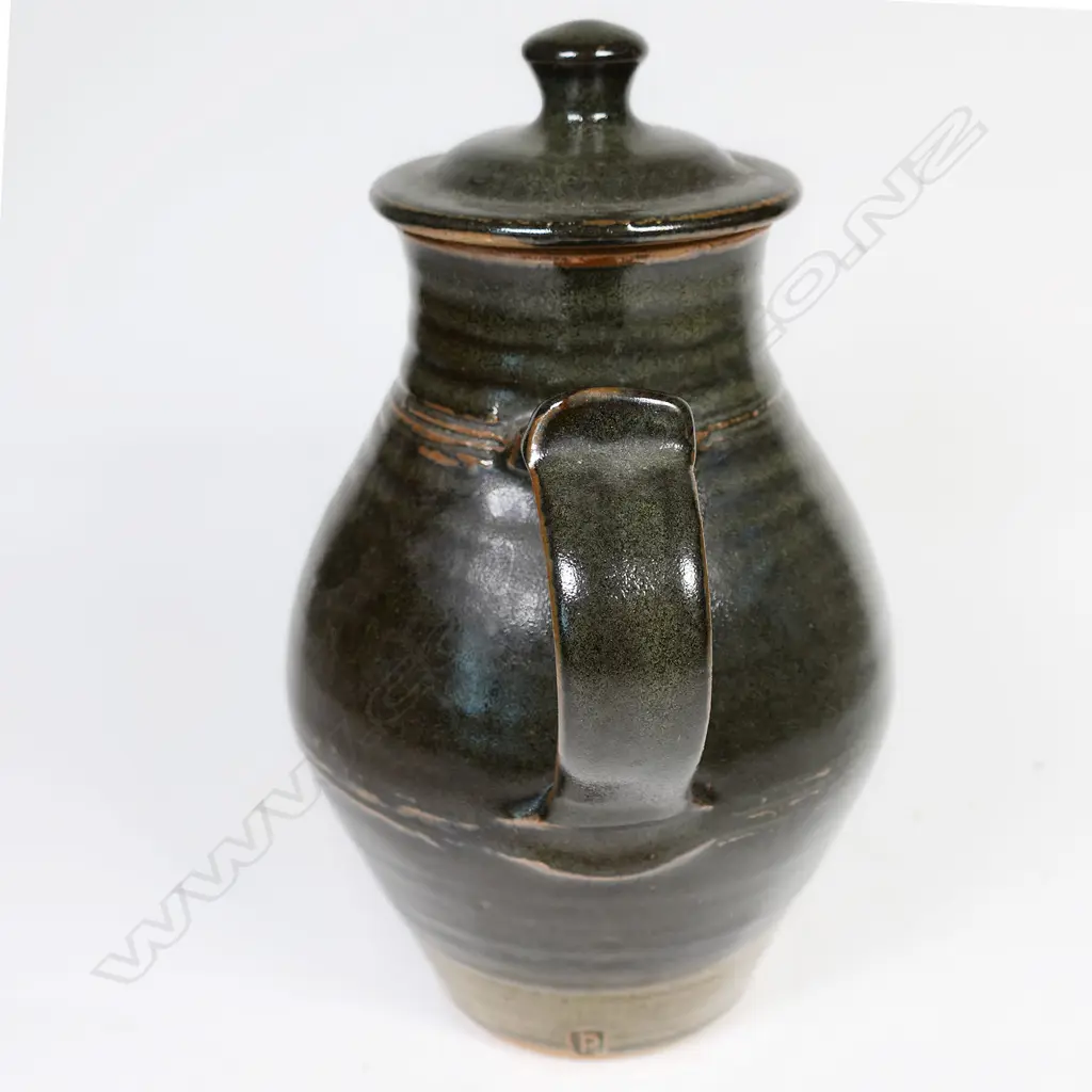 Peter Stichbury large coffee pot. H.230mm Image 1++