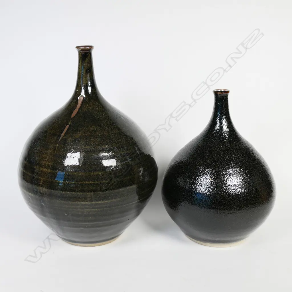 Richard Cadness tenmoku glazed spherical vases Image 1++