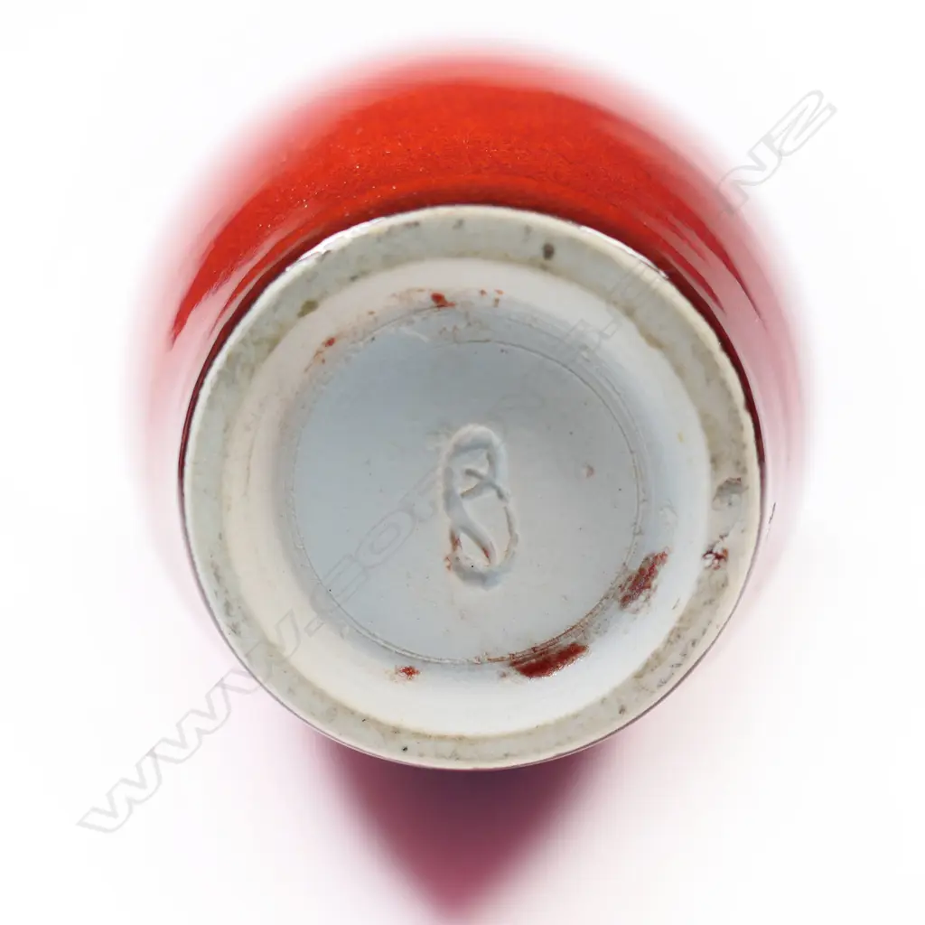 Peter Collis red glazed tall skittle bottle Image 1++