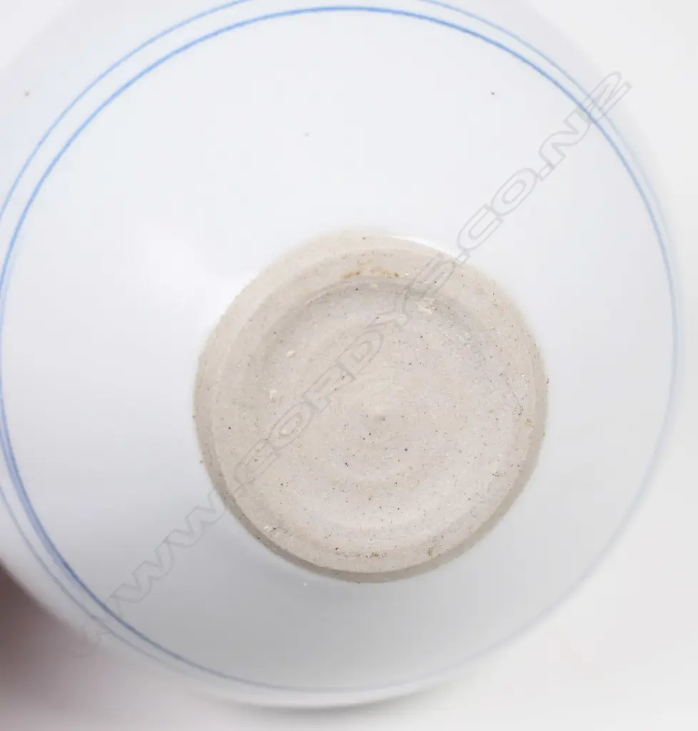 Peter Collis spherical specimen vase brushed decoration. H.205mm. Image 1++