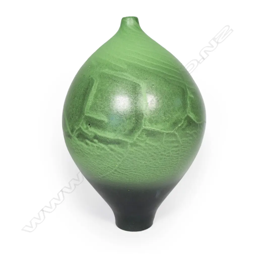GRAHAM AMBROSE LIME WASH ORB VASE H.285mm. Image 1++