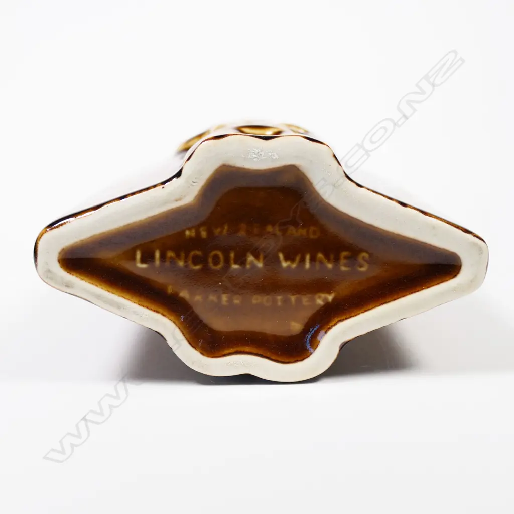 Parker pottery for Lincoln Wines Image 1++
