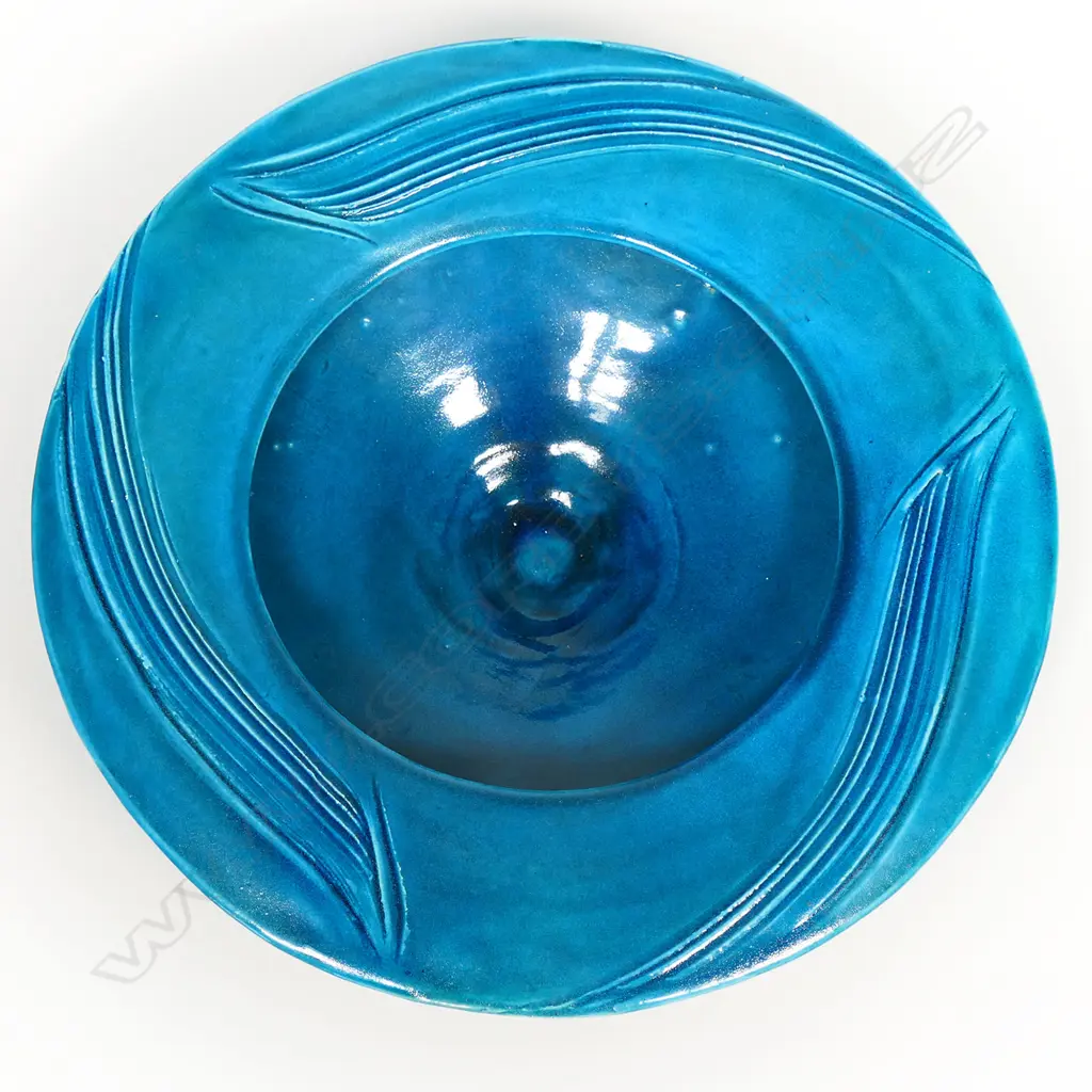 Merilyn Wiseman Large Blue Bowl With Wide Flanged Lip. The wide flange has a combed decoration under the glaze Image 1++