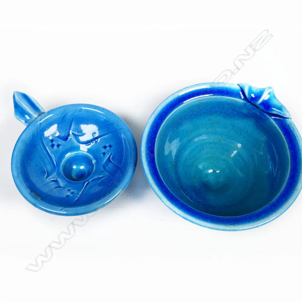 3 pcs Merilyn Wiseman, footed salt glazed vessel,1970's, L.190mm, blue glazed chamber stick & sml bowl w handle flourish Image 1++