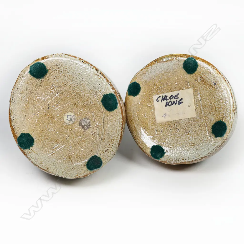 (P69) 2 Chloe King salt glazed vases. H 170mm. Image 1++