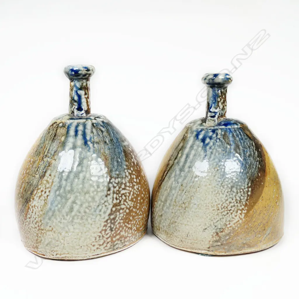 (P69) 2 Chloe King salt glazed vases. H 170mm. Image 1++