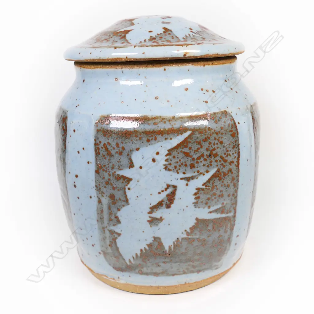Ian Glenny (South Africa) lidded Jar Image 1++
