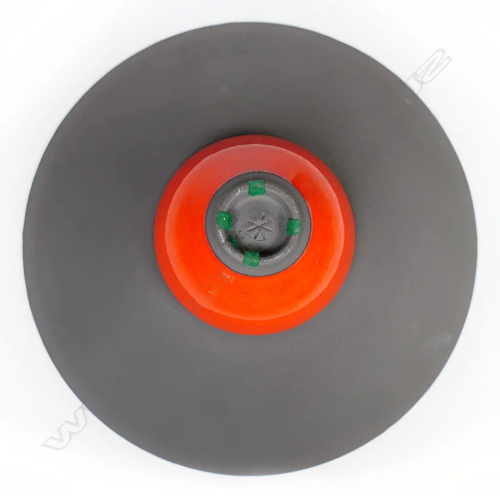 (P28) David Griffiths matte grey bowl w central bright red glaze. Dia 250mm. Image 1++