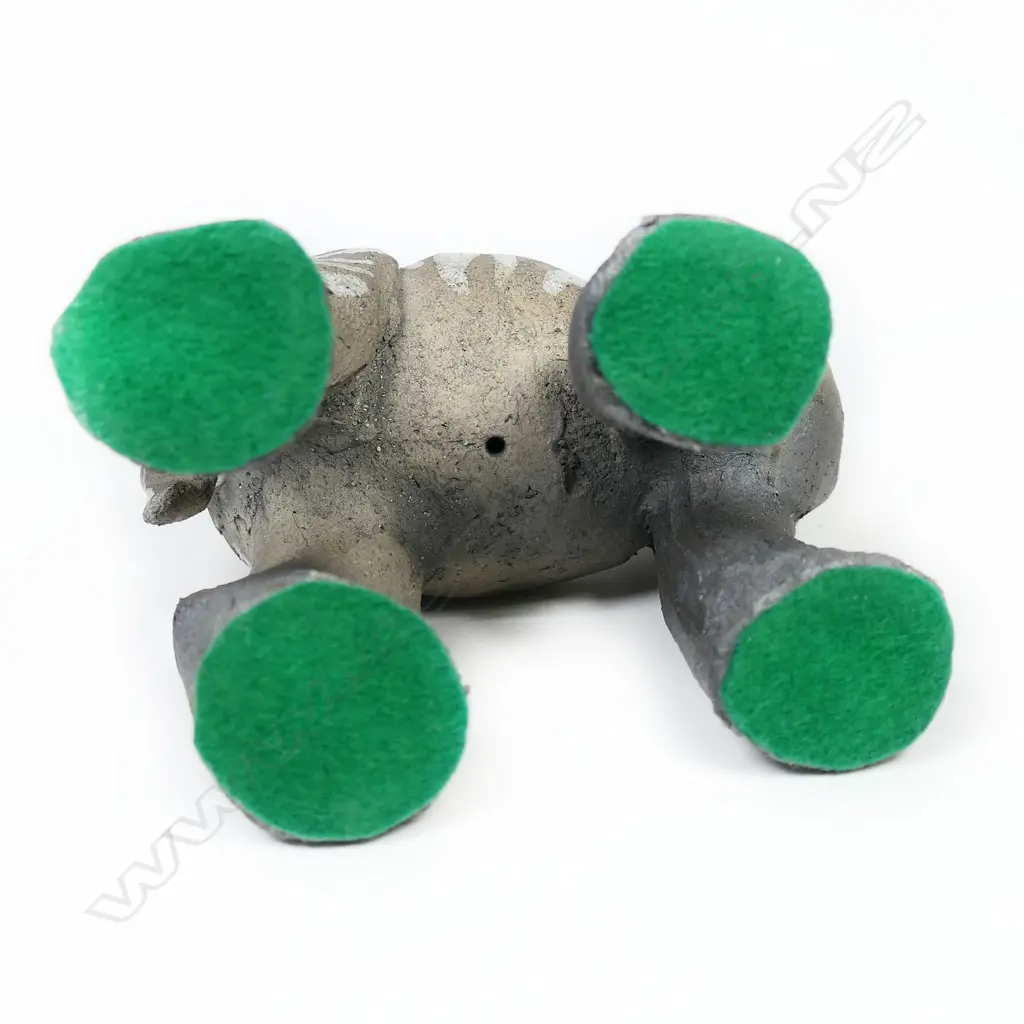 (P65) Fiona Tunnicliff pottery horse. H 170mm. Image 1++