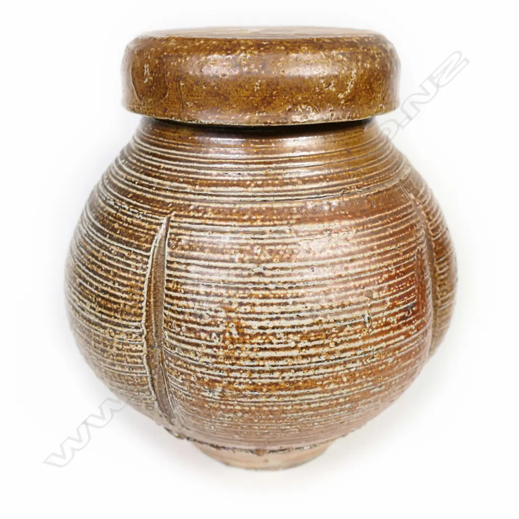 Ian Smail  quadriform lidded jar Image 1++
